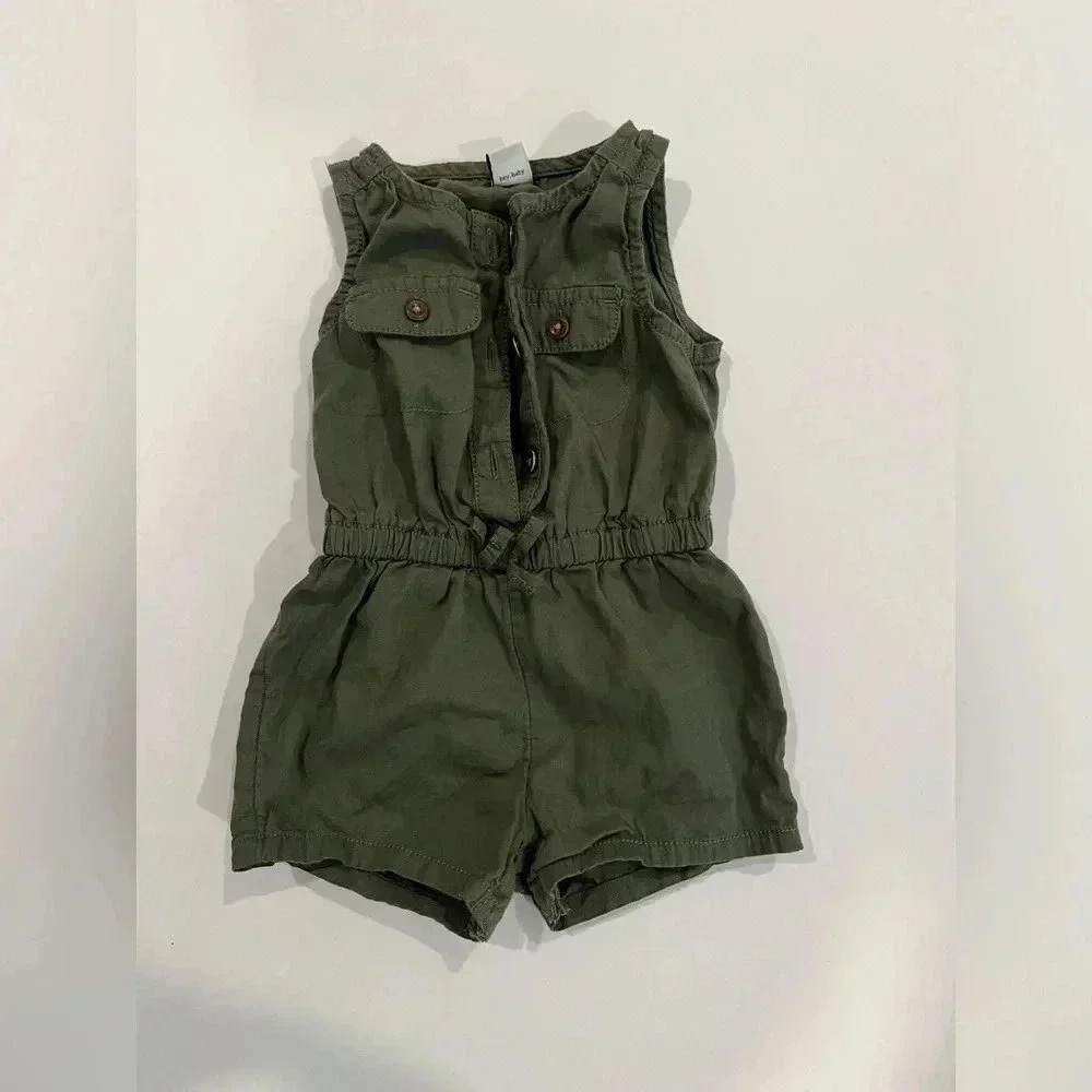 Hunter green one piece girls 3/6 months